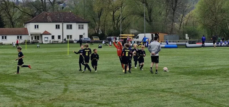 Derbysieg - Orlamünder E2-Junioren drehen packendes Spiel gegen Kahla E2